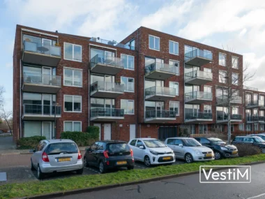 Heerhugowaard, Van Eedenplein